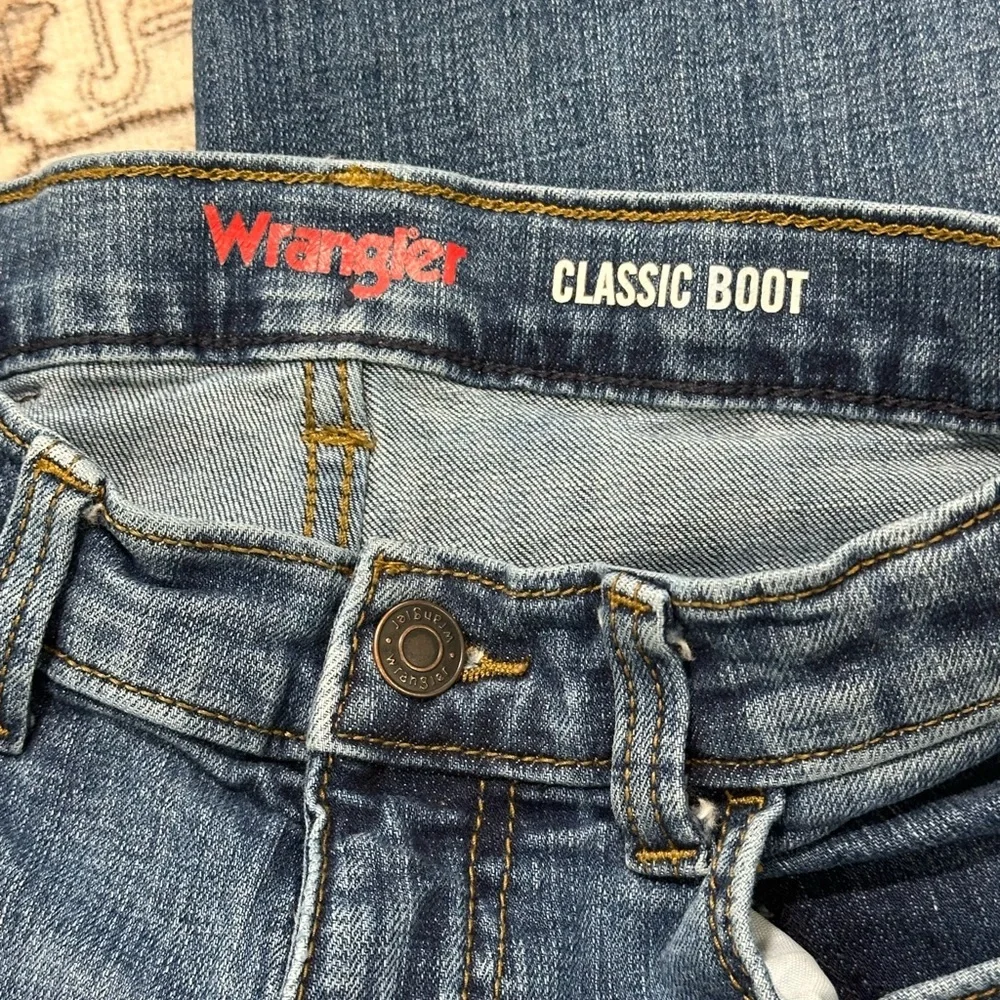 Wrangler Kids Straight-Leg Jeans in Dark Blue Wash Classic Boot (14 Slim).